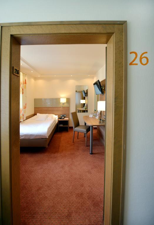 Hohenstaufen Hotel 3*